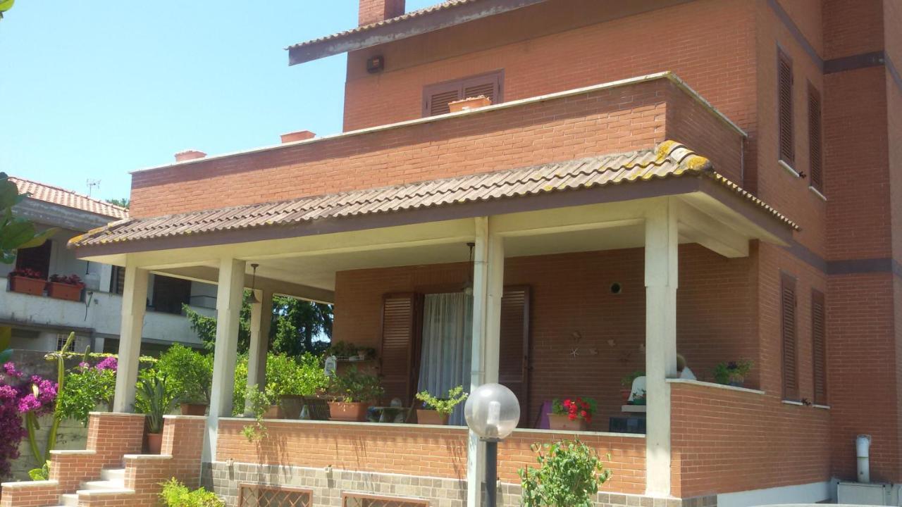B&B La Villetta Rossa Anzio Exteriör bild